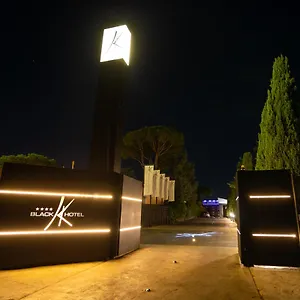 4* Hotel Black