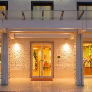 3* Hotel La Pergola